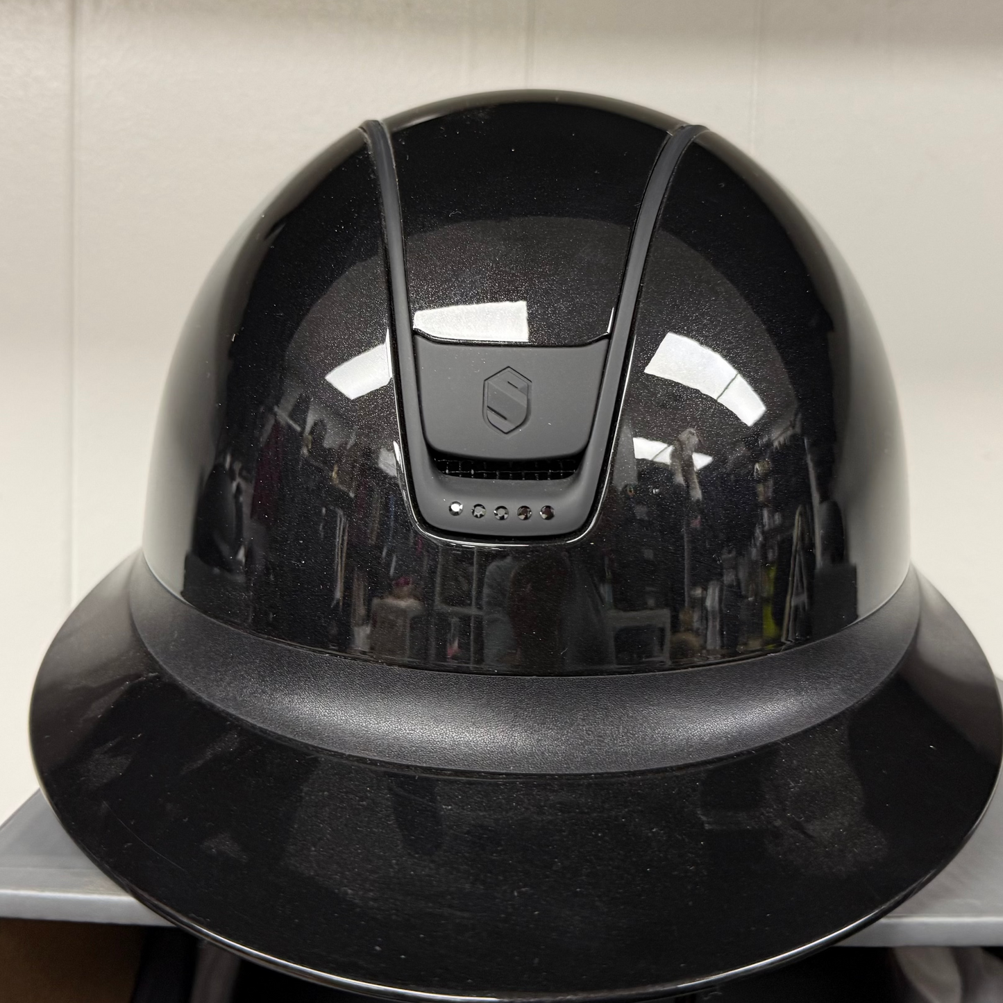 Helmet V2 Miss Glossy - Glossy - Black Matt Rails & Blazon - 5 Jet Crystals- Samshield Custom 2.0 -Limited Darkline - MS2G5