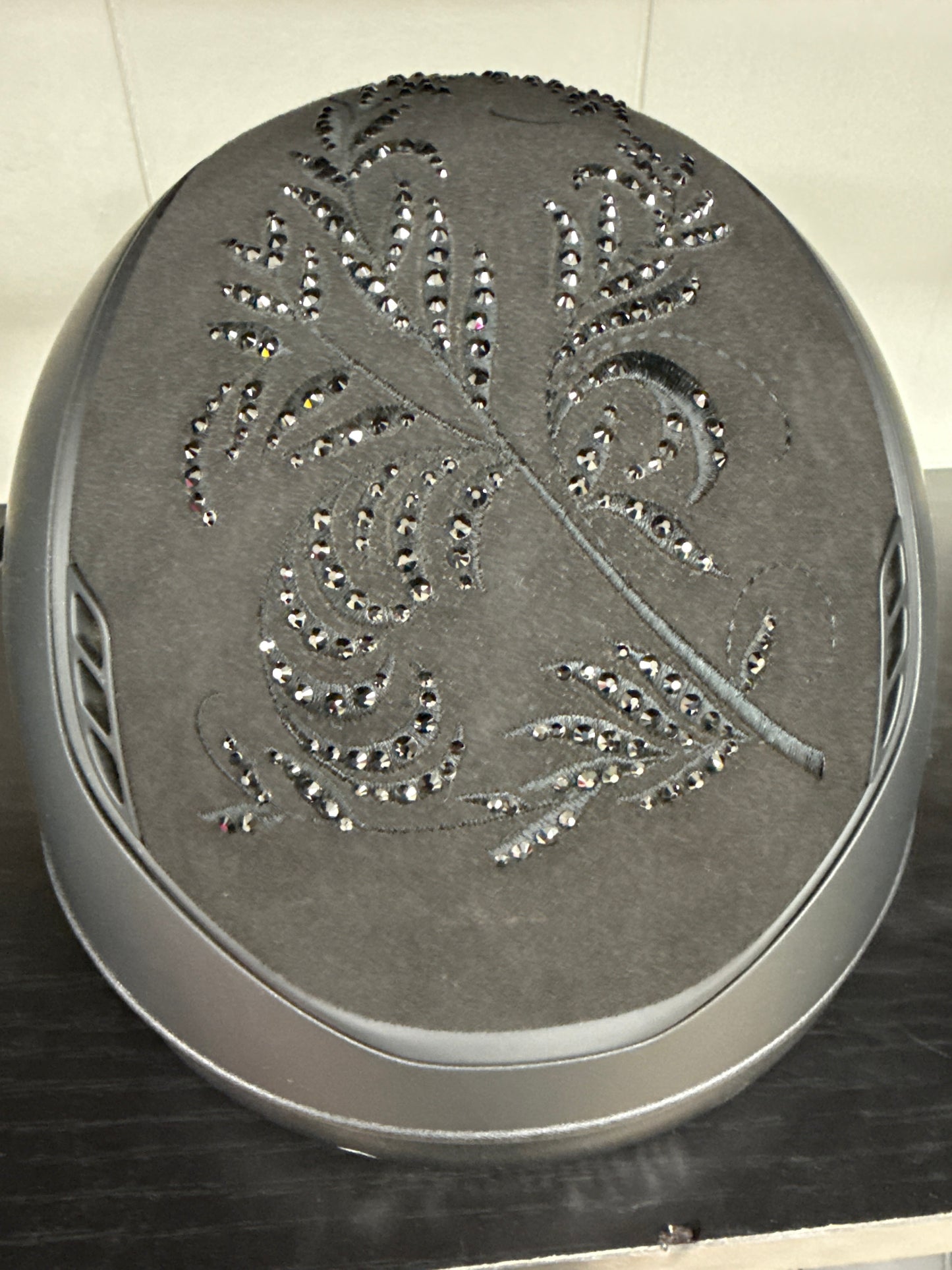 Helmet V2 Miss Matt - Crystal Flower Alcantara - Crystal Embroidery Band - Black Matt Blazon & Rails, 5 Jet Hermtite Swarovski Crystal - Samshield Custom 2.0 - MSV2CRFL
