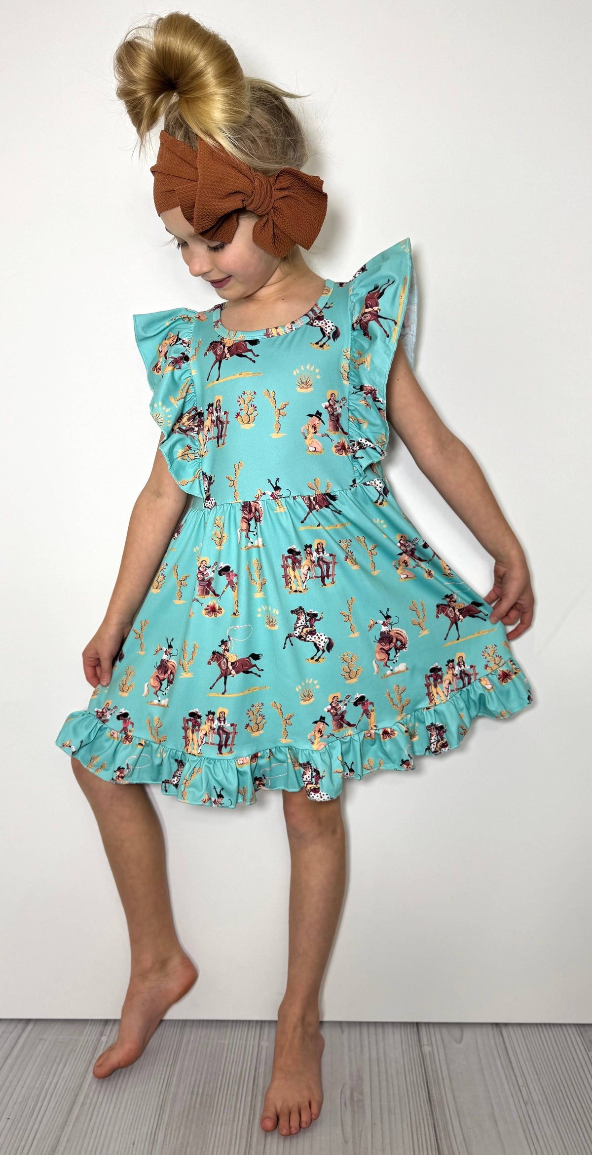 Roping & Ruffles Girls Dress: 3t