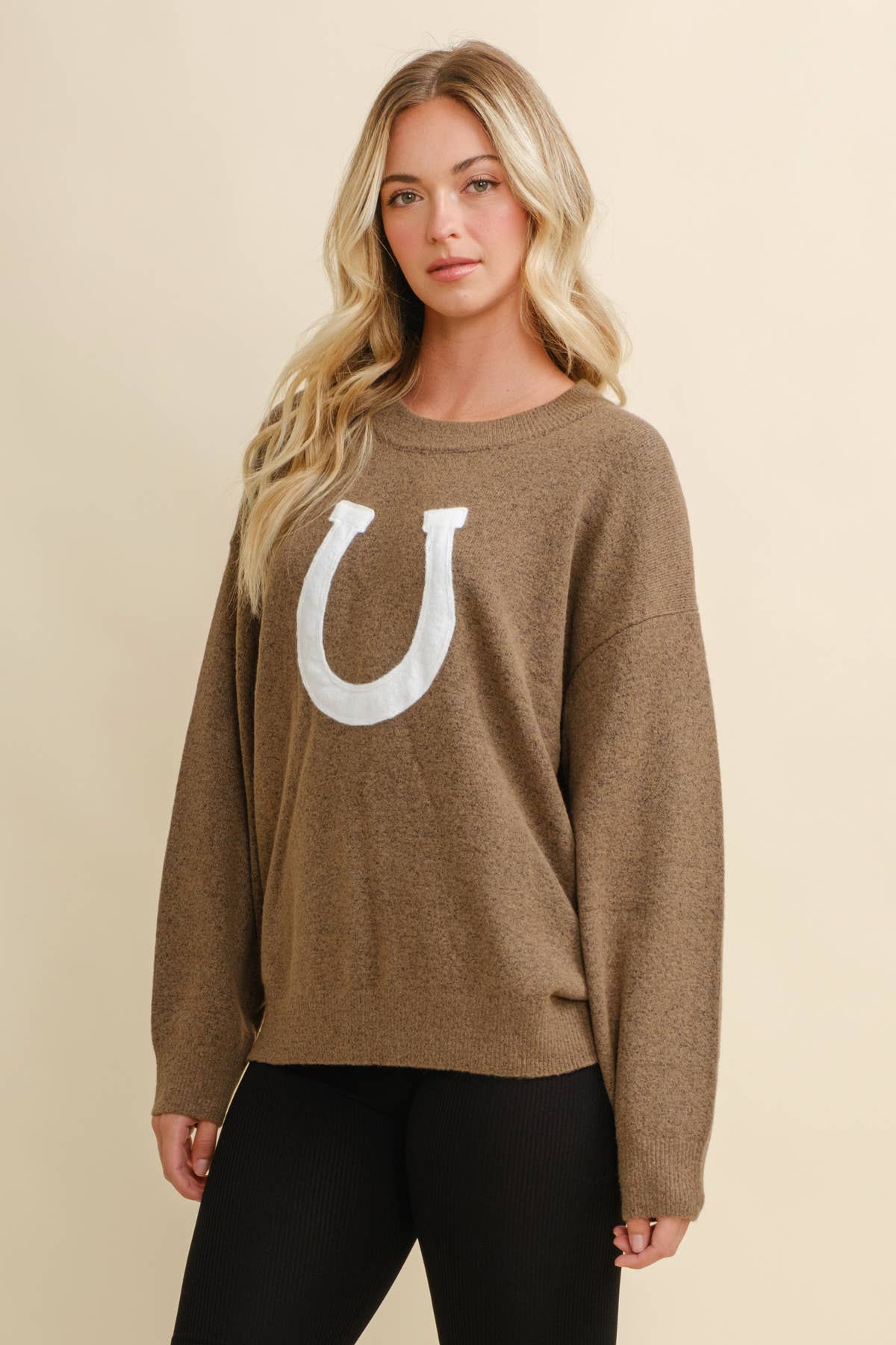 CSW13668 - HORSE SHOE PULLOVER SWEATER: Beige / S